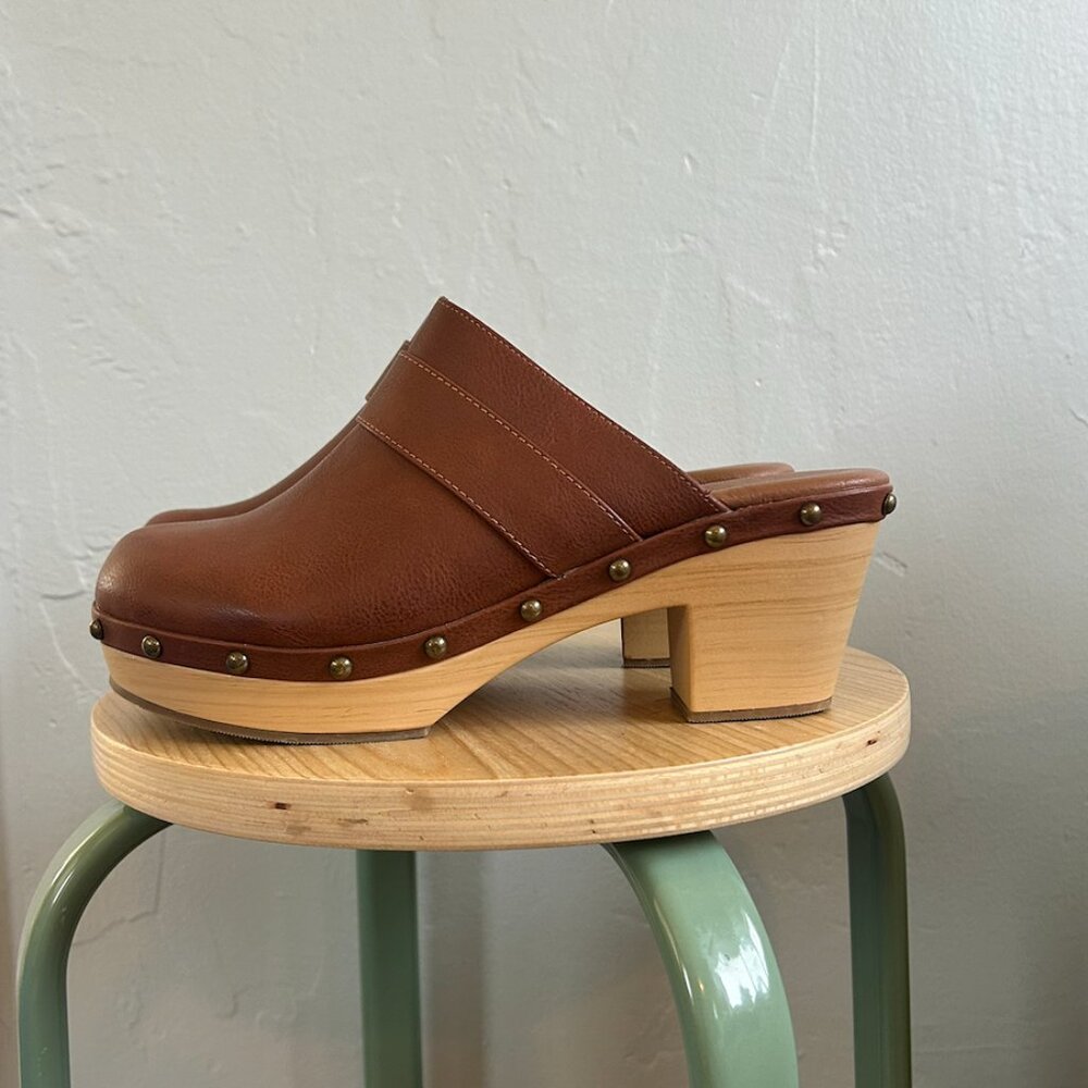 Beach by Matisse Maverick Heeled Clogs - Picture 2 of 6
